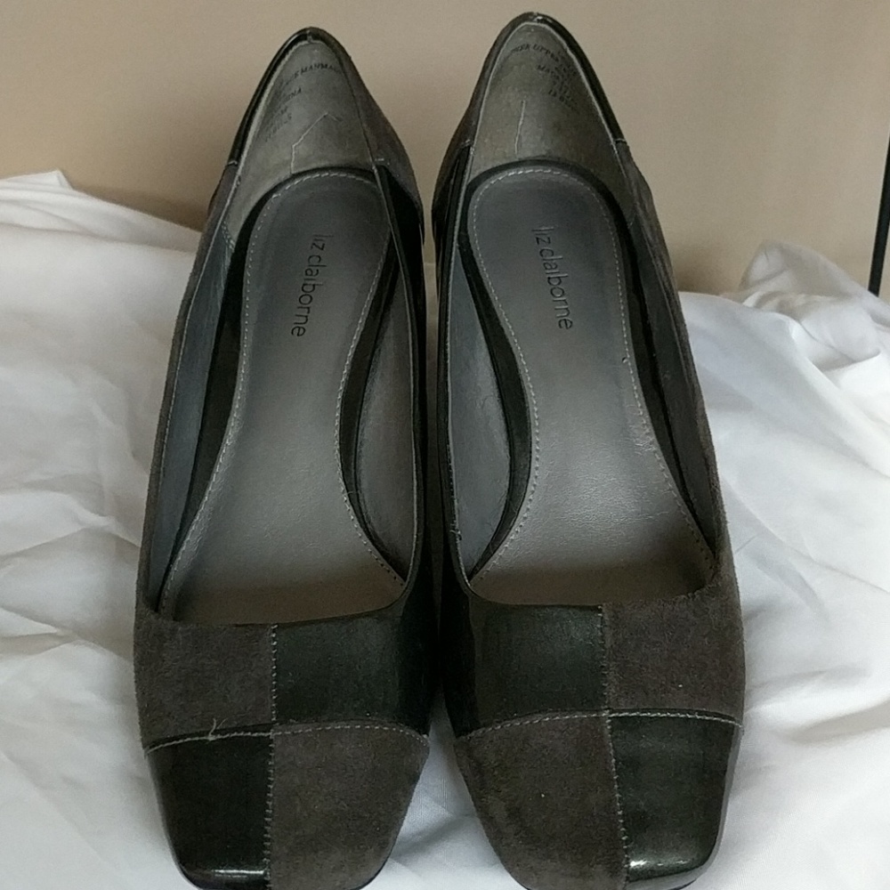 Grey Suede Pump Shoe